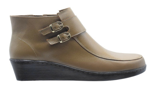 BOTA EN CUERO PARA DAMA Ref.6106